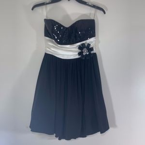 Speechless Strapless Sequined Top; S
